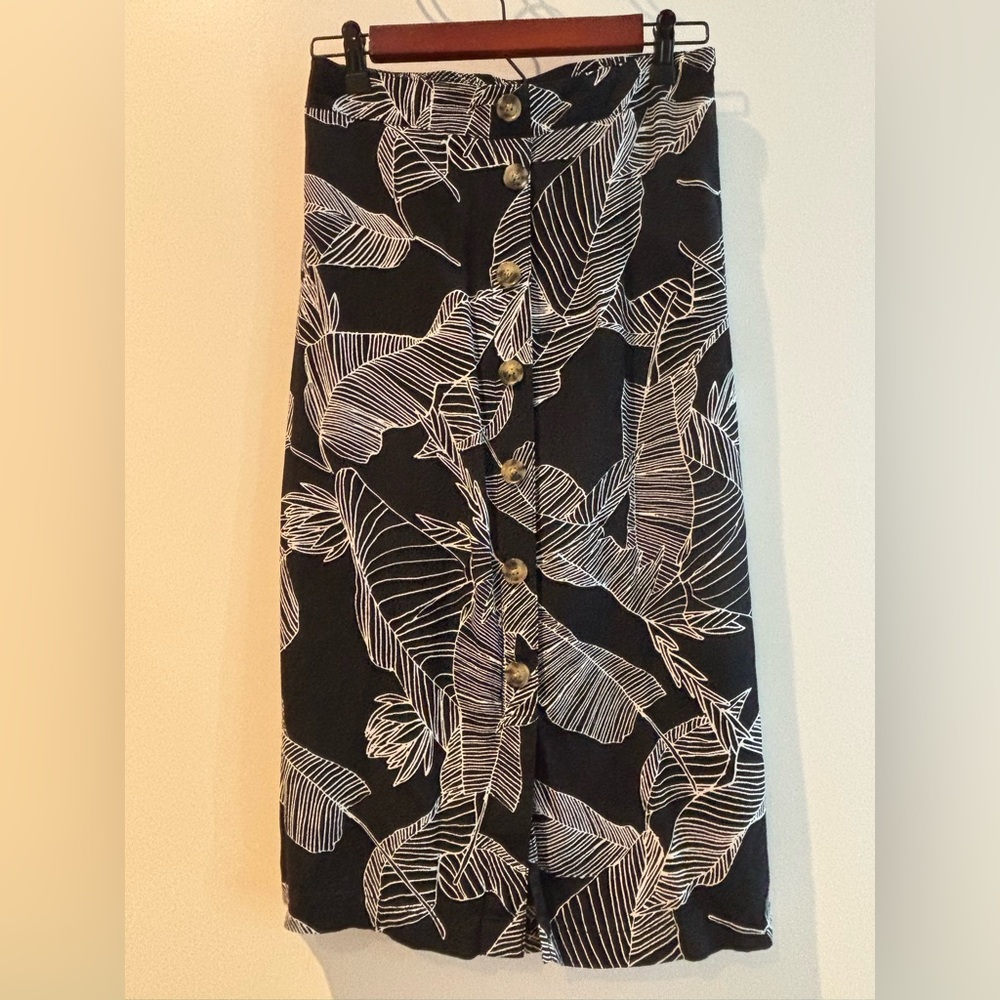 Express Black and White Midi Pencil Skirt